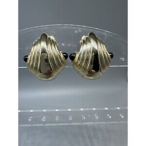 Vintage Paolo Gold Tone Scallop Shell Earrings